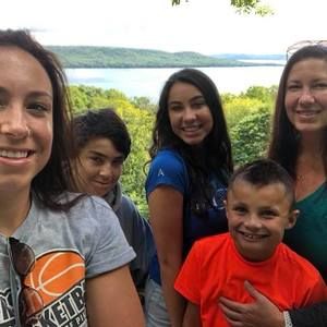 Meet your Posher, Lisa